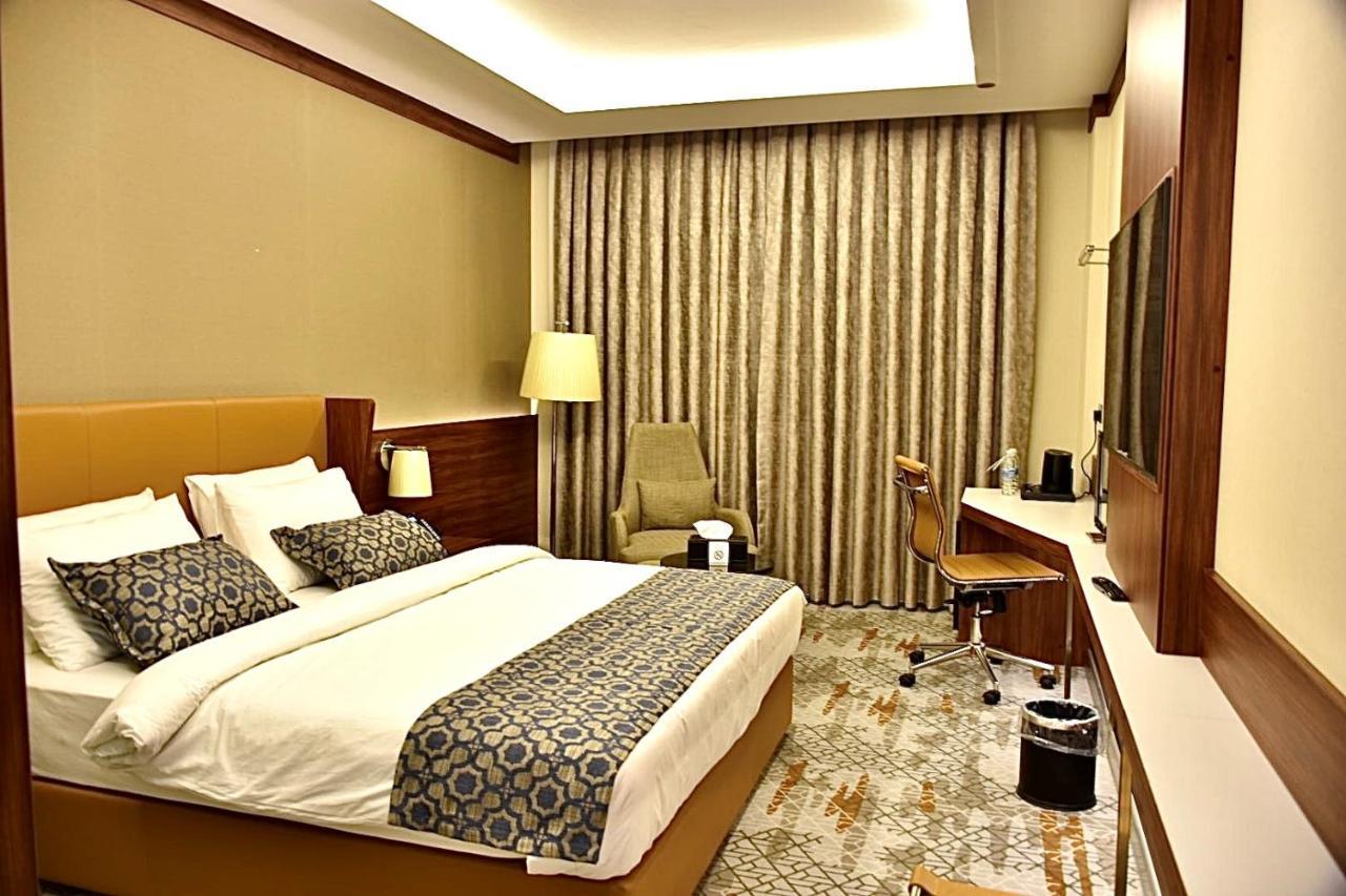 Royal Vista Hotel ‘Ibrī Екстериор снимка