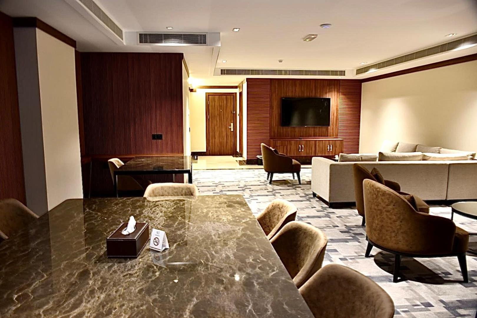 Royal Vista Hotel ‘Ibrī Екстериор снимка